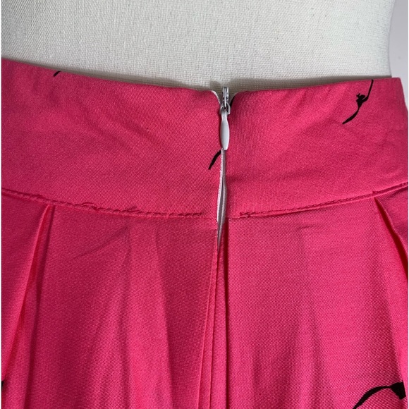 Super Cute Surfer Girl Pleated Skirt - Small - Picture 4 of 9